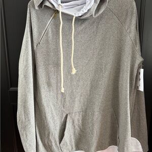 AMPERSAND AVE Gray and White Women's Sweater BNWT